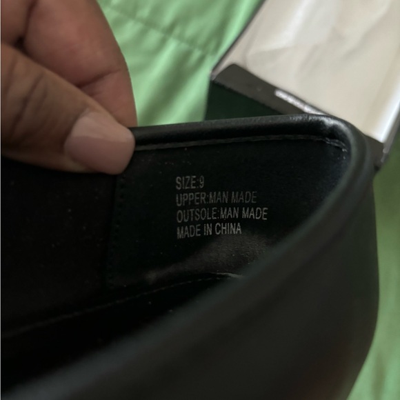 NEW!!! NY & Company - Harleigh Women’s Loafers-Size 9 - Picture 4 of 5